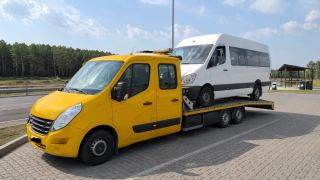 Transport minibusa na lawecie – Tczew